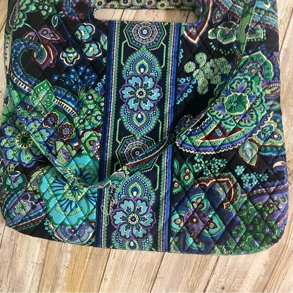 Vera Bradley 2009 Holiday Blue Rhapsody Tote - Picture 2 of 7